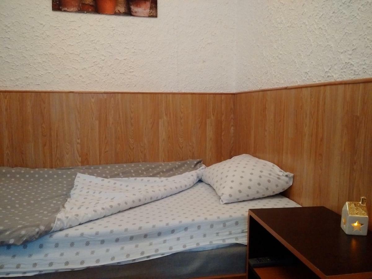 Expo Home Stay Bucareste Exterior foto